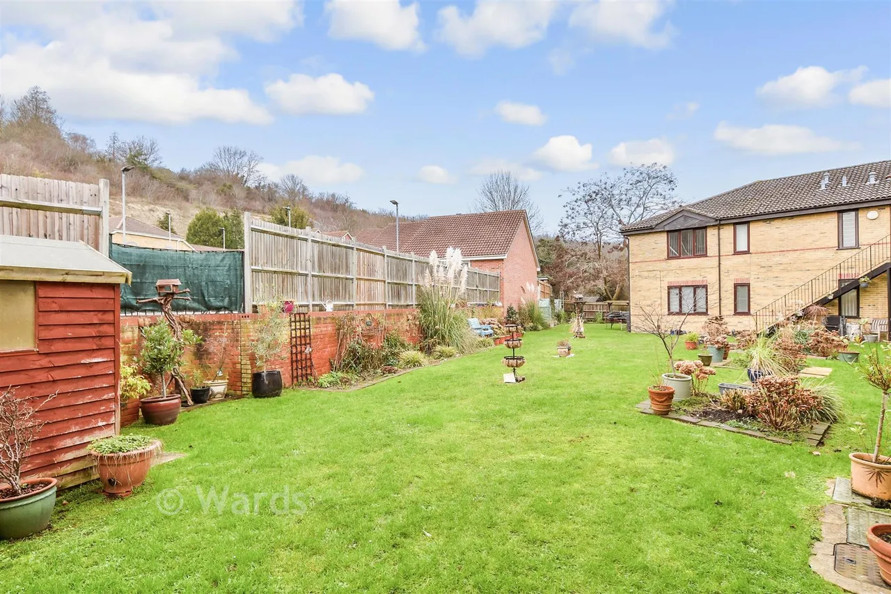 Dove Close, Walderslade, ME5, photo 7