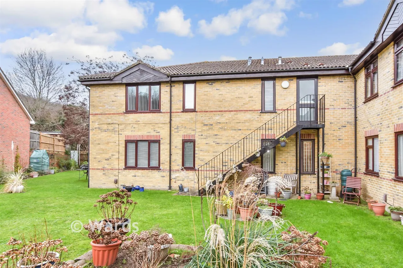 Dove Close, Walderslade, ME5, photo 2