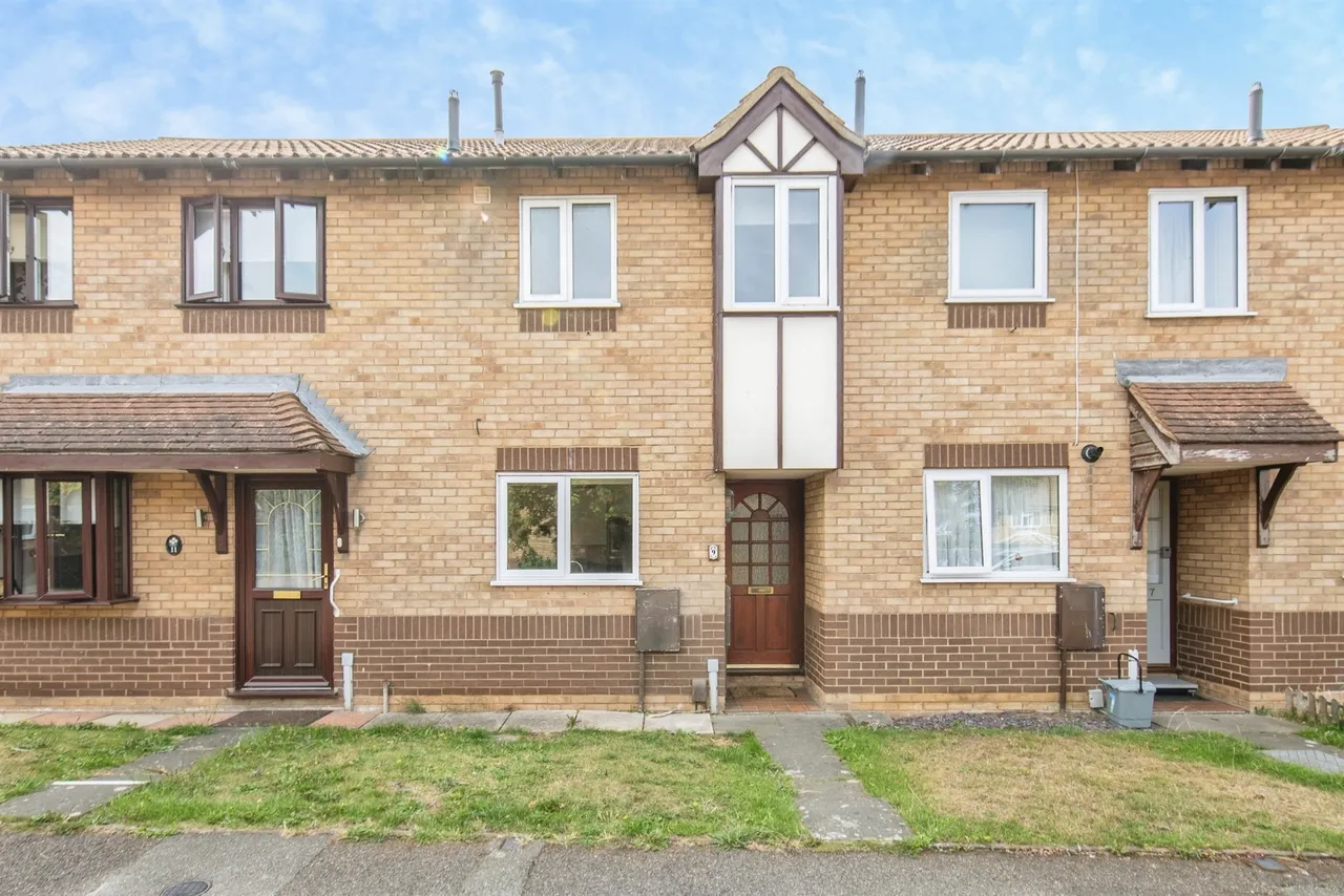 2 bed house for sale — Aldringham Mews, Felixstowe