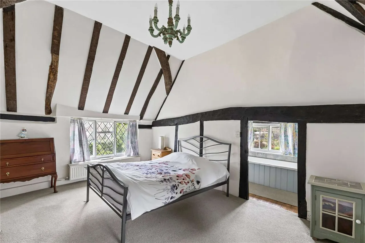 Mill Lane, Headley, Bordon, Hampshire, GU35 8LH, photo 8