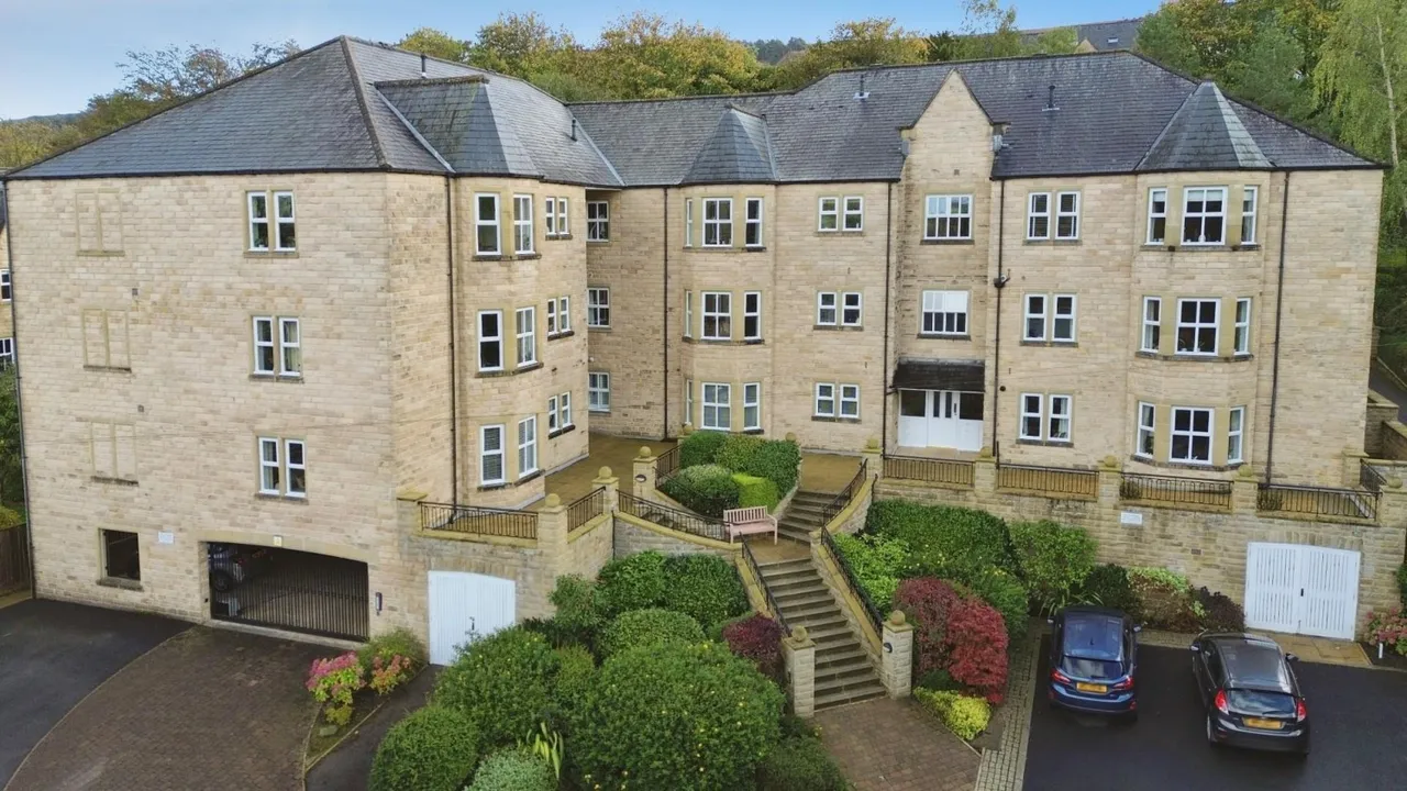 Heather Court, Ilkley, LS29, photo 21