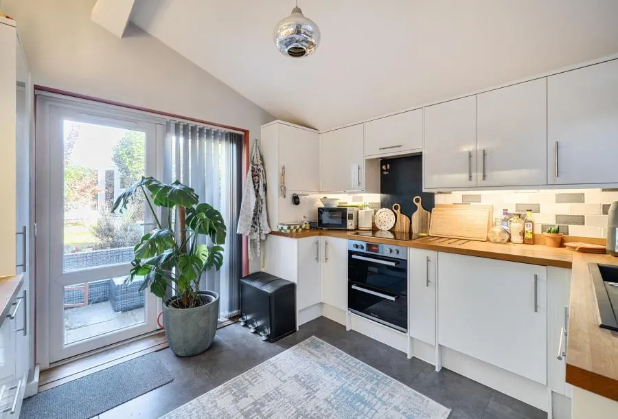 Walk Mill Lane, Kingswood, GL12, photo 4
