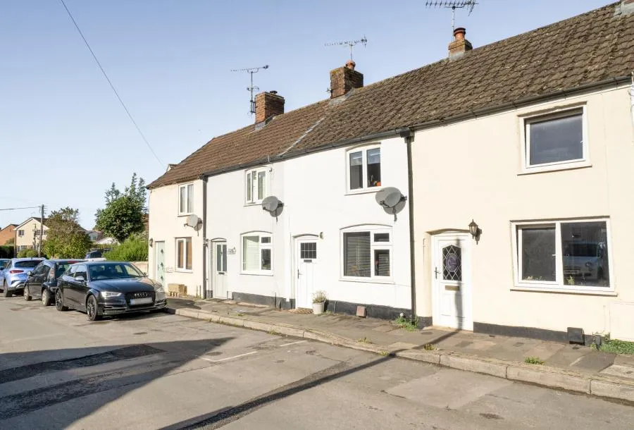 2 bed house for sale, Walk Mill Lane, Kingswood, GL12