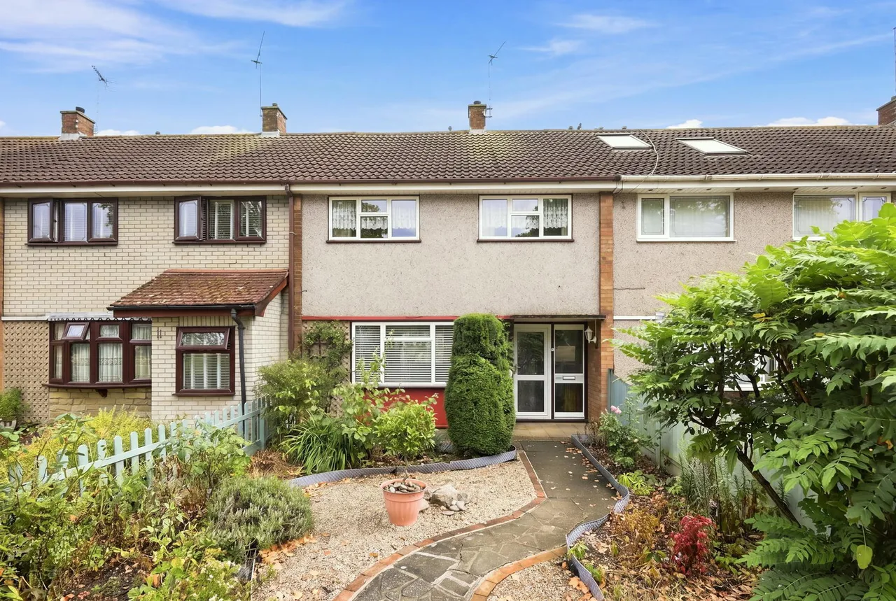 3 bed house for sale, East Thorpe, Basildon, SS14