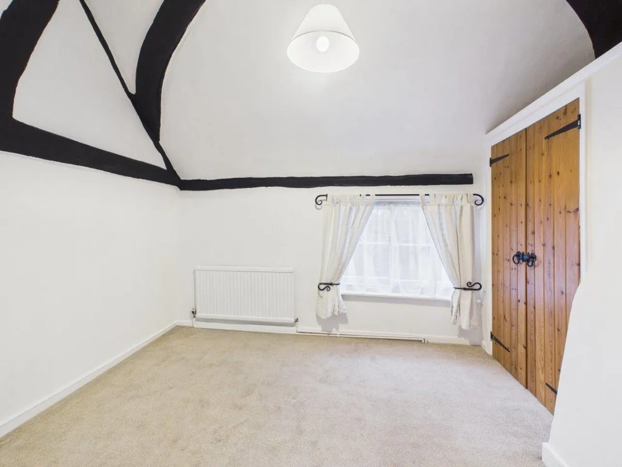 Wycombe End, Beaconsfield, HP9, photo 5