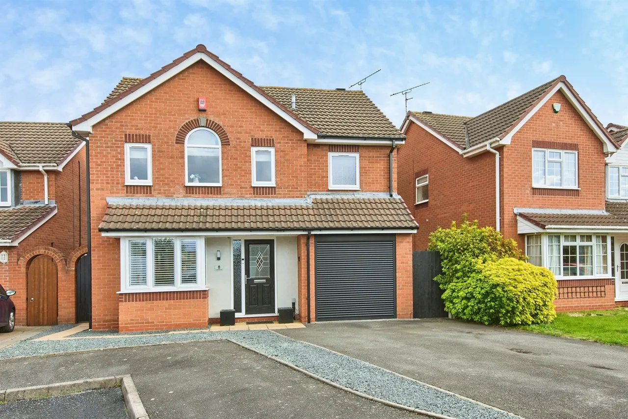 4 bed house for sale, Turnbury Close, Branston, DE14