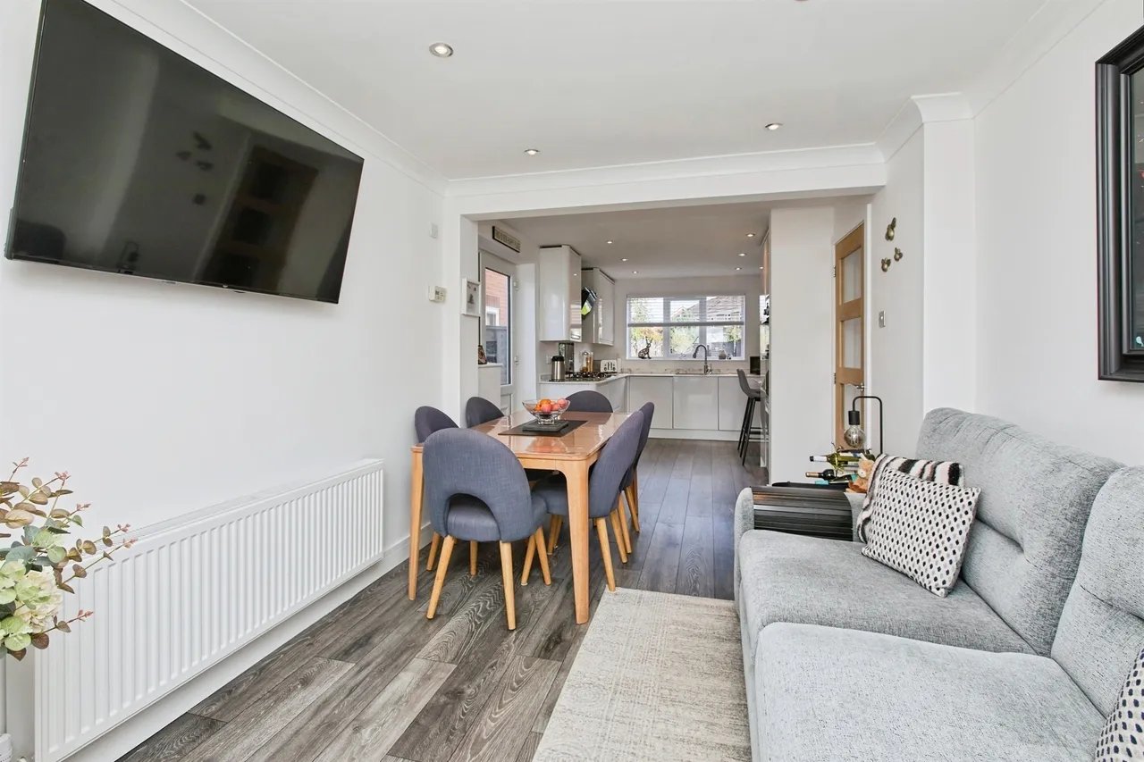 Turnbury Close, Branston, DE14, photo 5