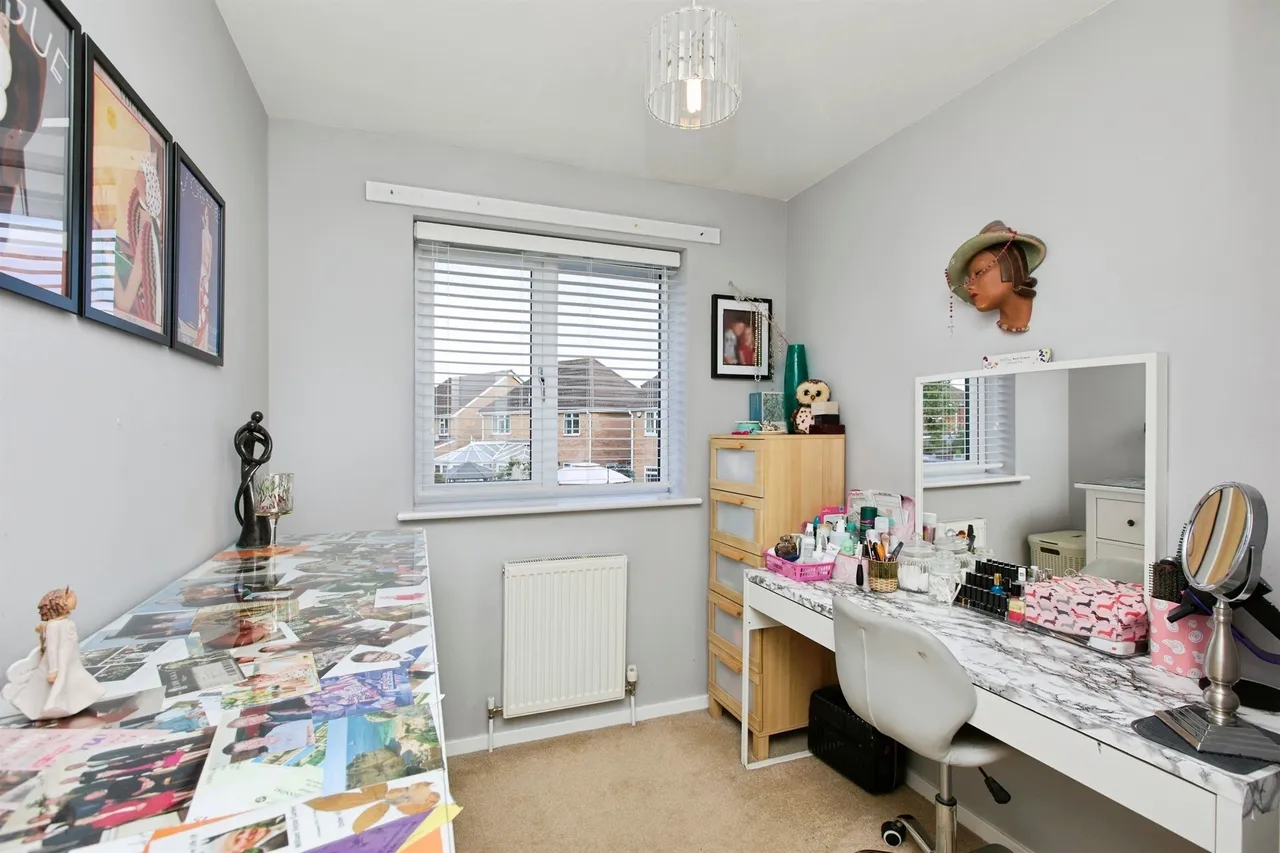 Turnbury Close, Branston, DE14, photo 12