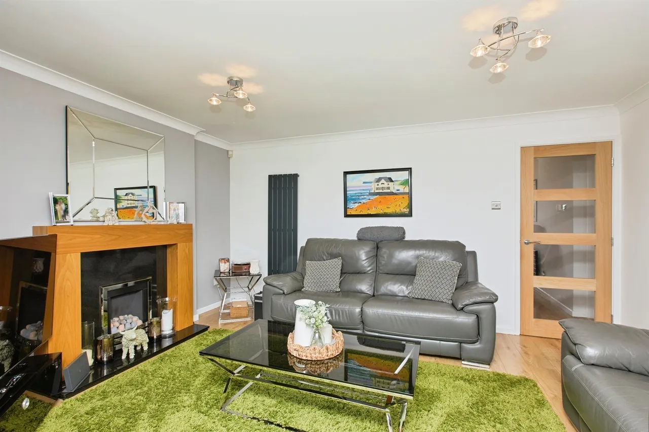 Turnbury Close, Branston, DE14, photo 4