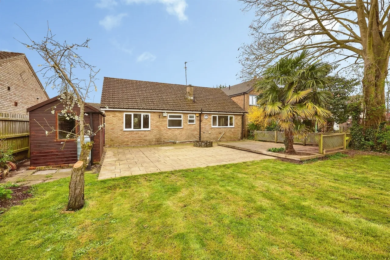 Knights End Road, March, PE15, photo 14