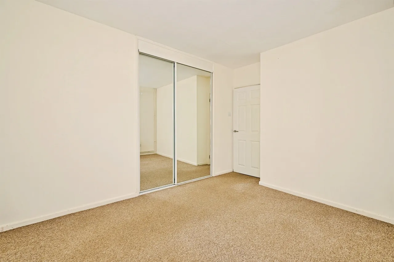 Knights End Road, March, PE15, photo 9