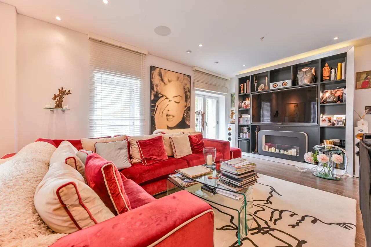 305 Marconi House, 336-337 Strand, London, photo 3