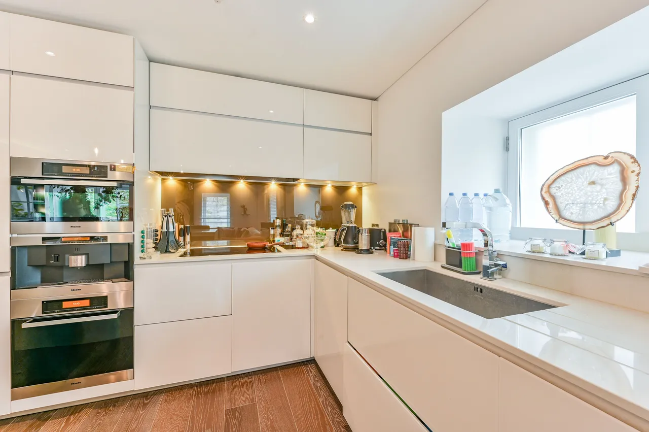 305 Marconi House, 336-337 Strand, London, photo 5