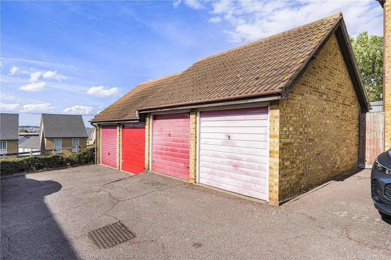 Knights Manor Way, Dartford, DA1, photo 12