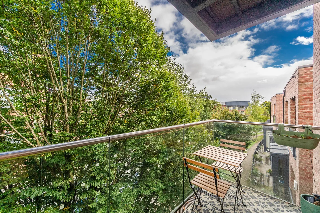 Edgware, HA8, photo 17