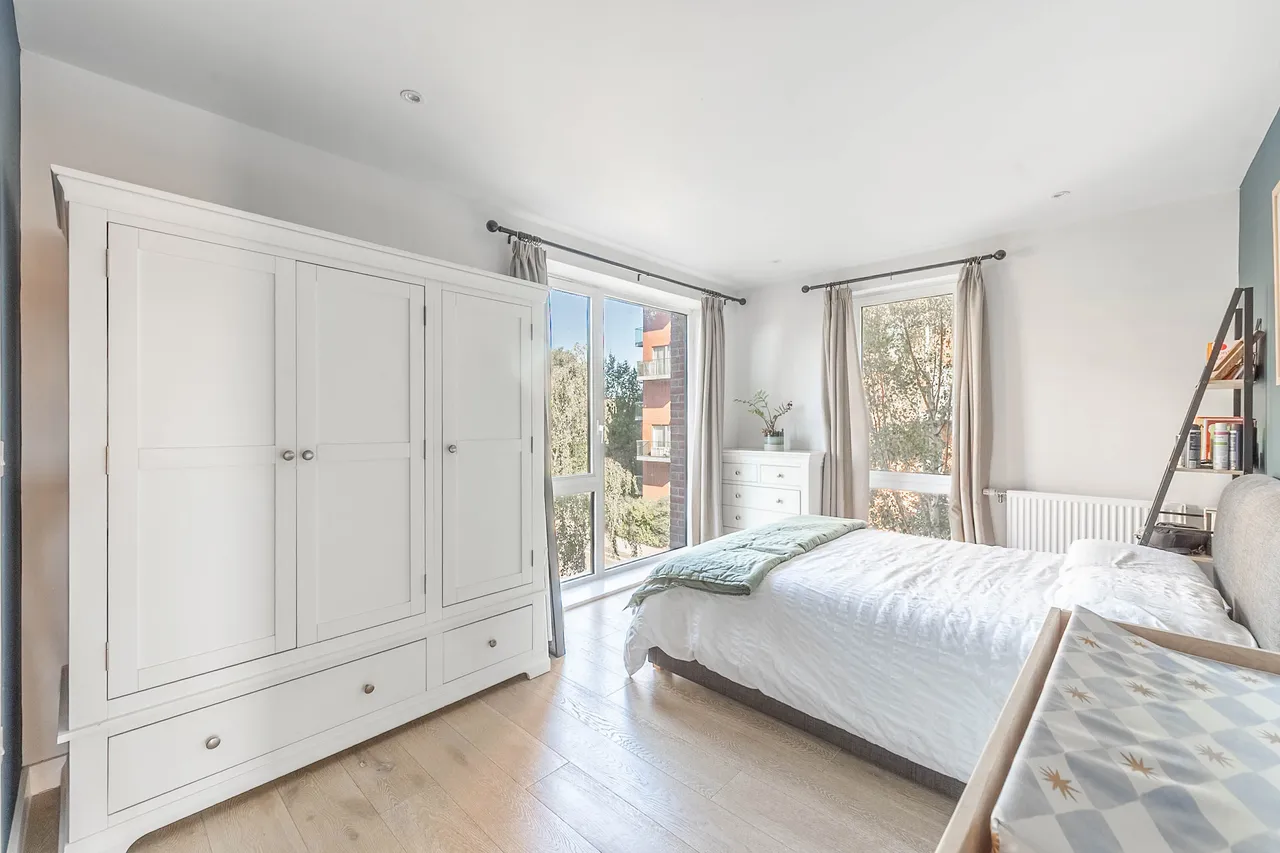 Edgware, HA8, photo 9