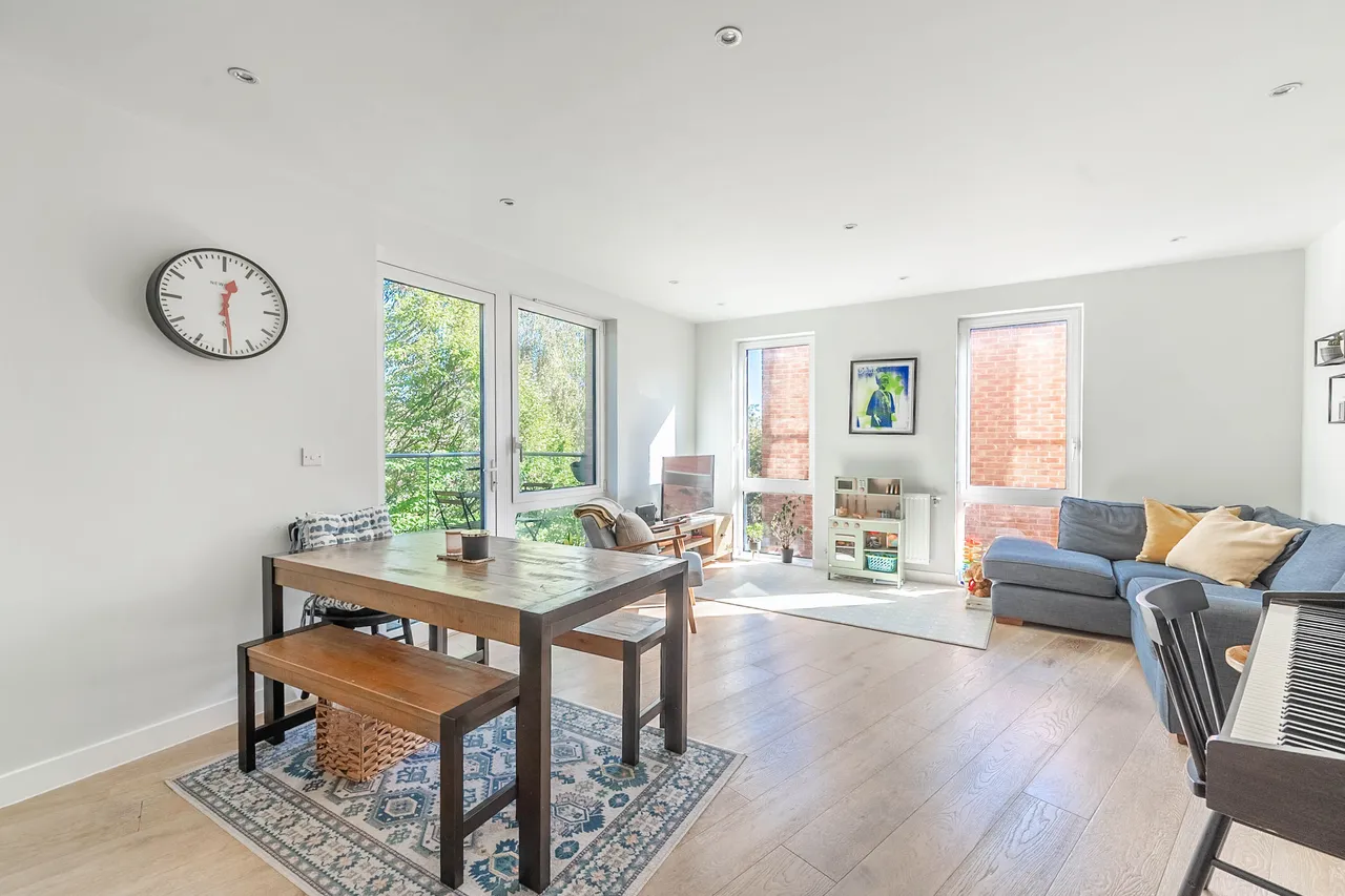 Edgware, HA8, photo 2