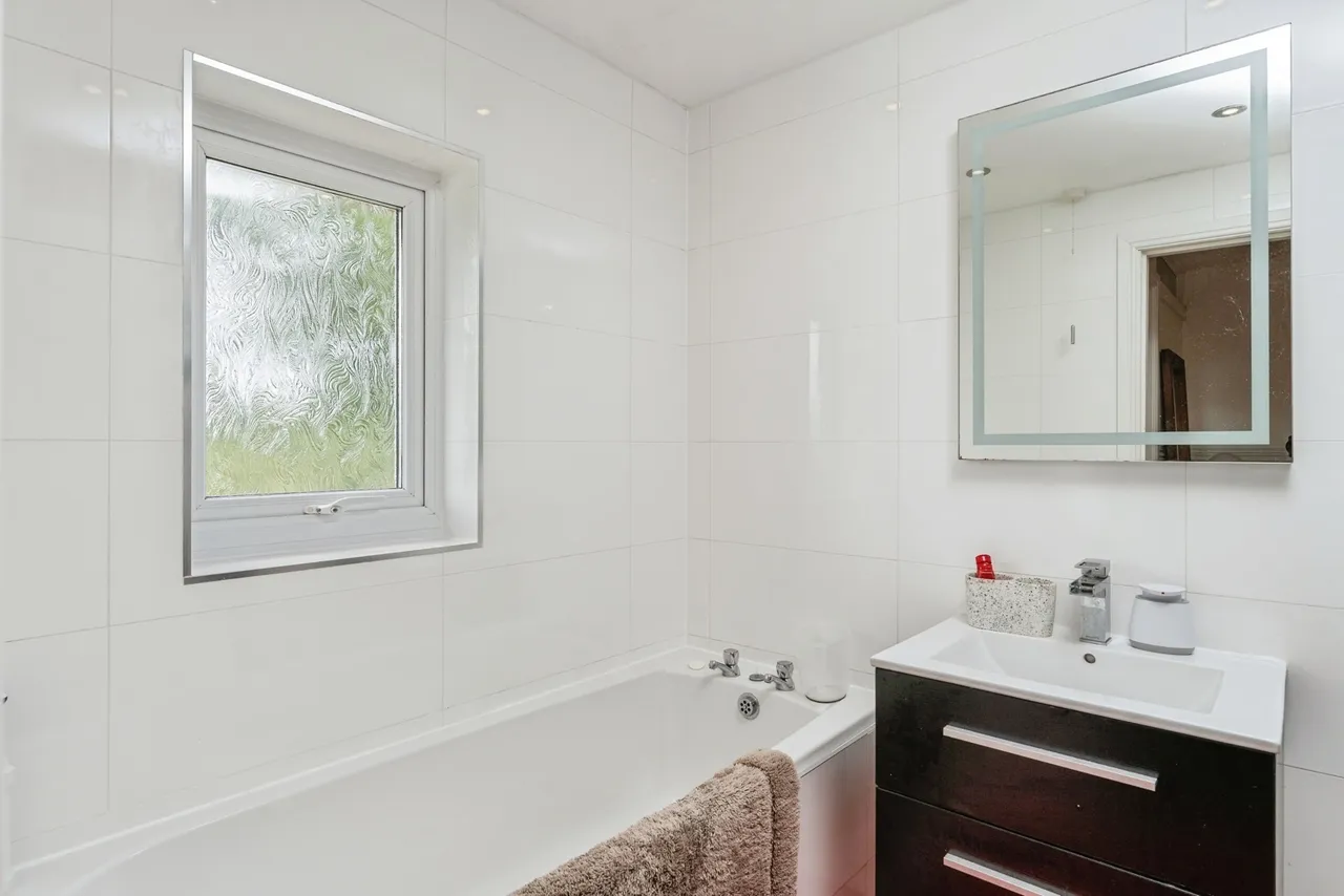 Grappenhall Road, Great Sutton, CH65, photo 17