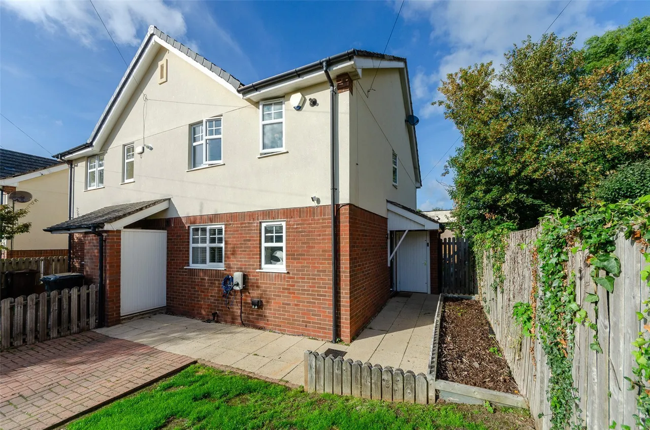 Glyn Y Marl Road, Llandudno Junction, photo 3