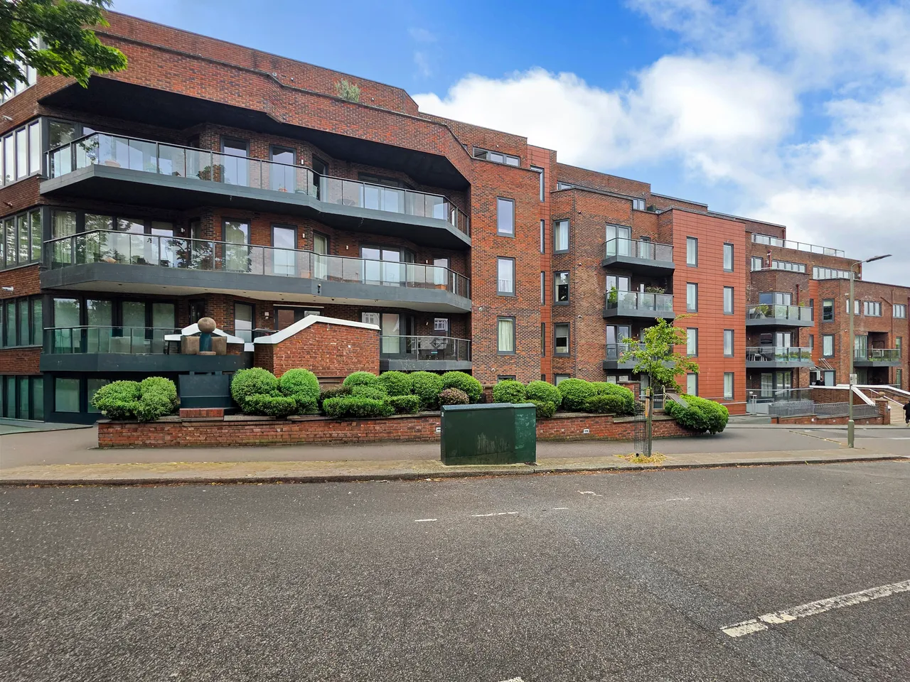 West Heath Place, London, NW11, photo 16