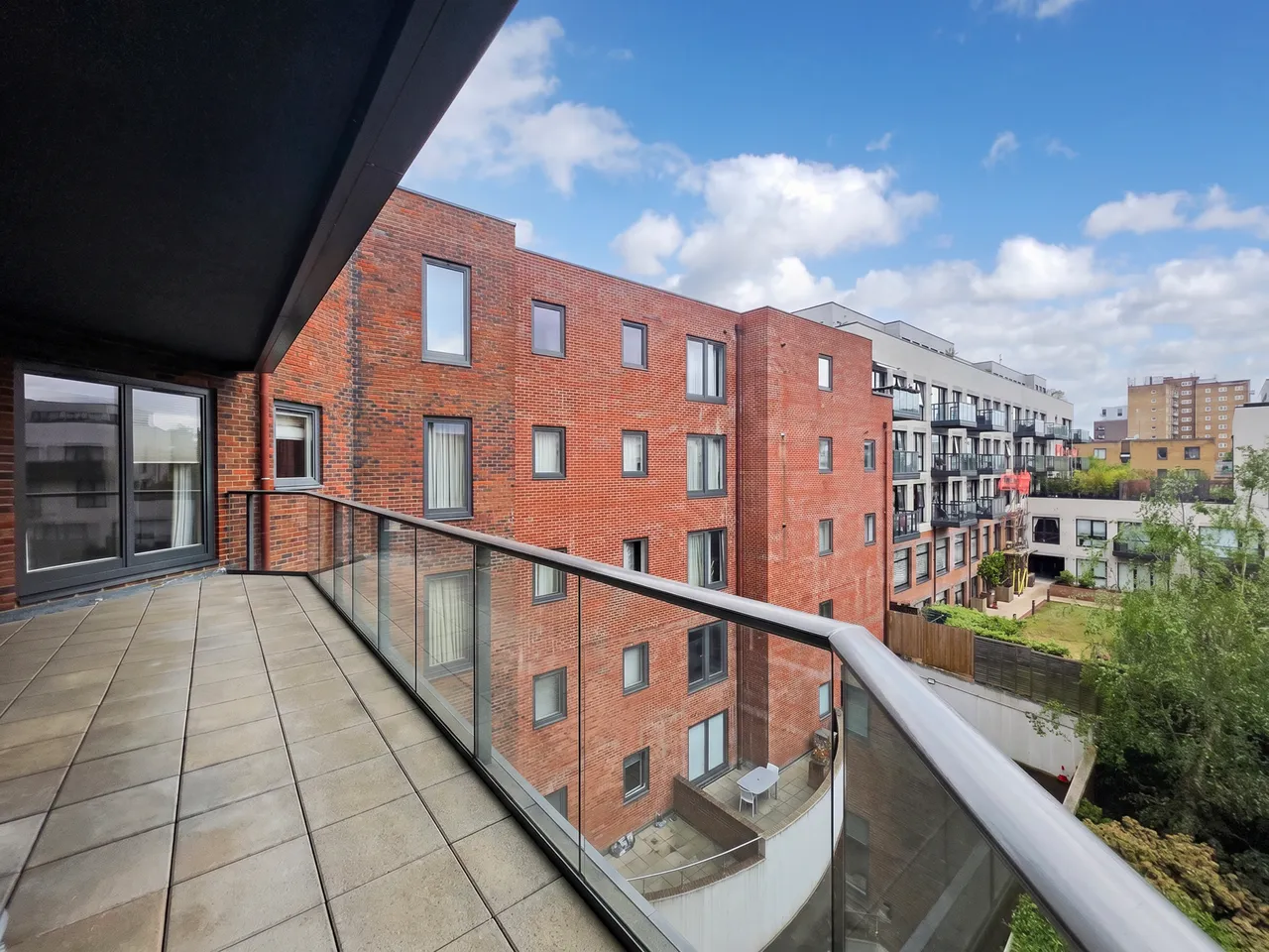 West Heath Place, London, NW11, photo 10