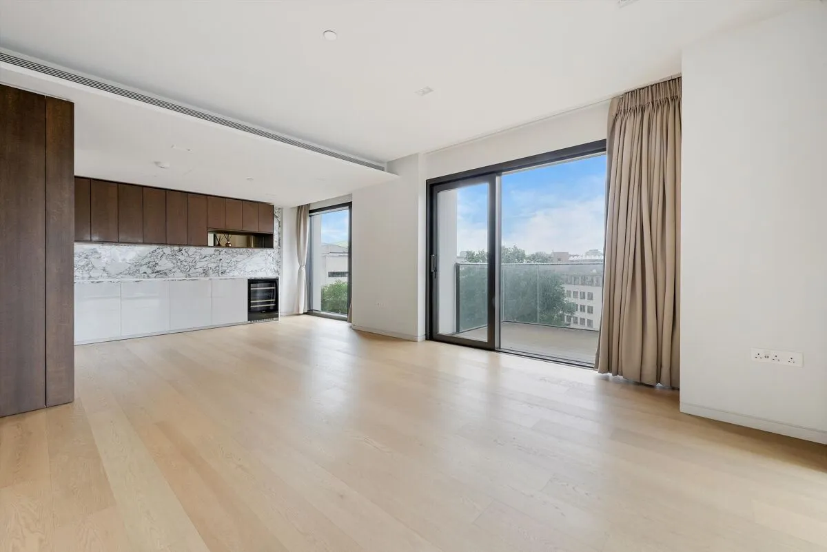 2 bed flat for sale, Casson Square, London, SE1