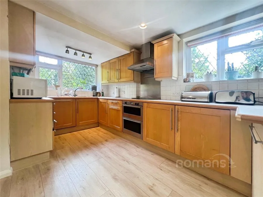 Winton Road, Aldershot, GU11, photo 5