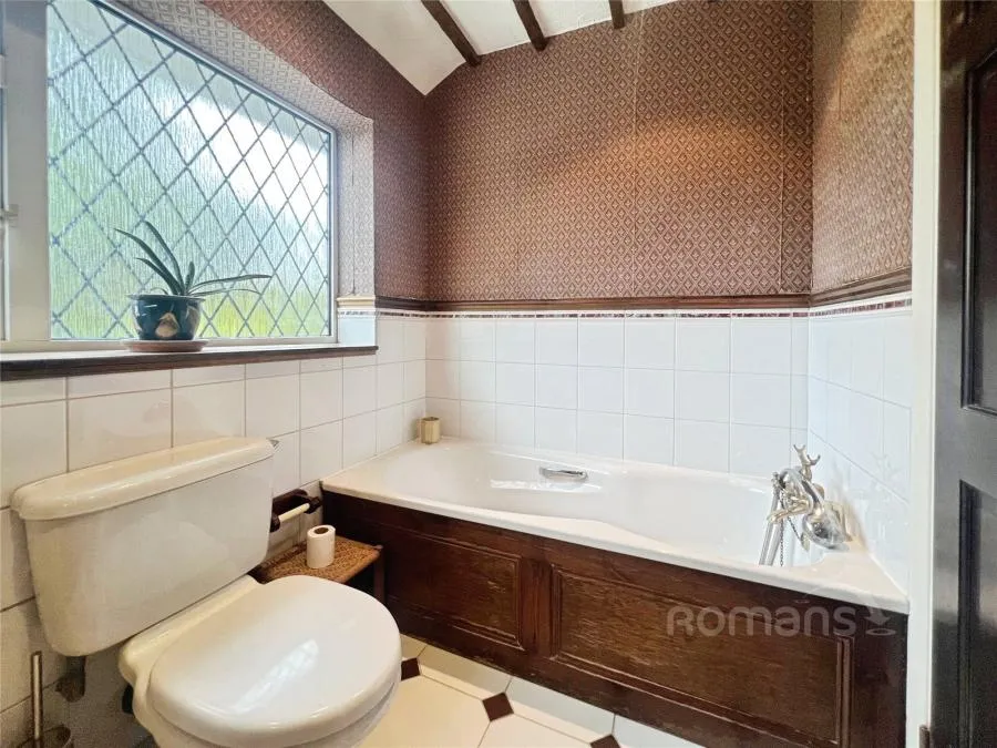 Winton Road, Aldershot, GU11, photo 14