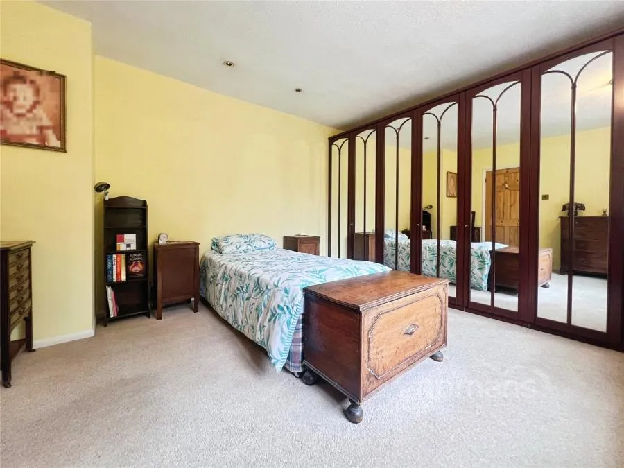 Winton Road, Aldershot, GU11, photo 9