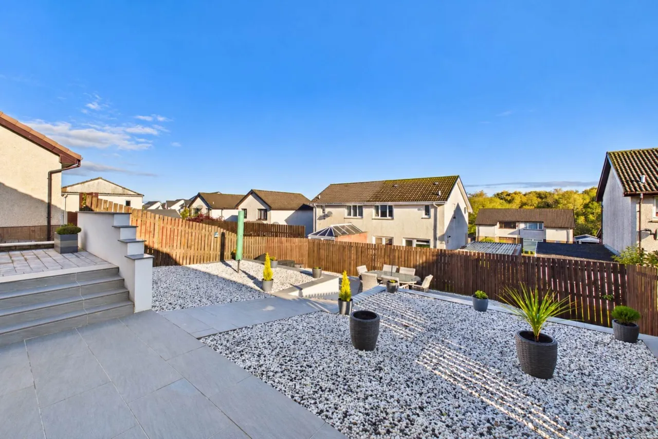 Brora Crescent, Hamilton, photo 16