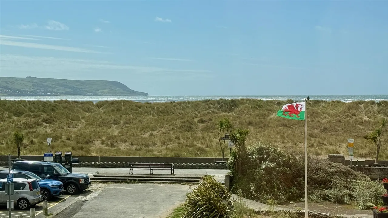 Marine Parade, Barmouth, LL42, photo 12