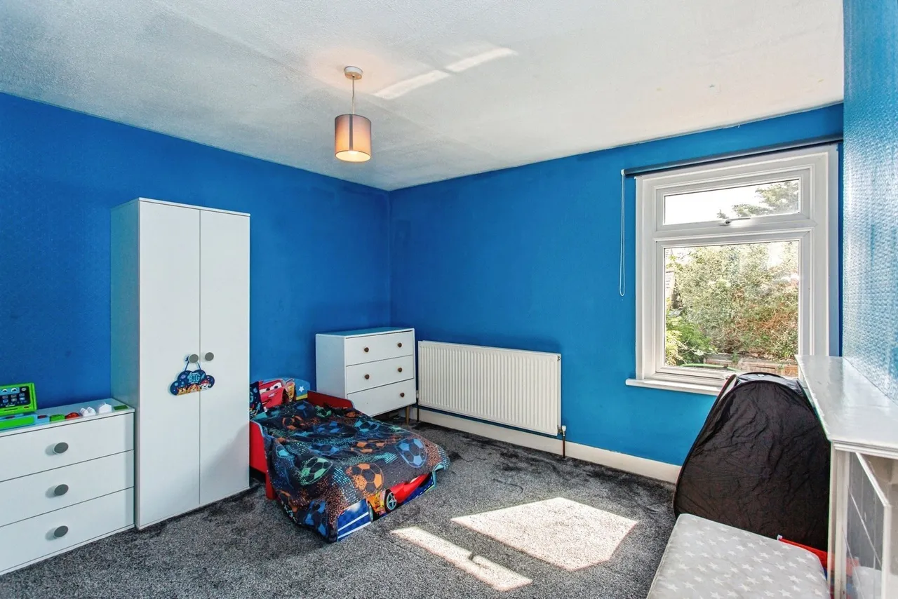 St. Johns Road, Great Wakering, SS3, photo 8