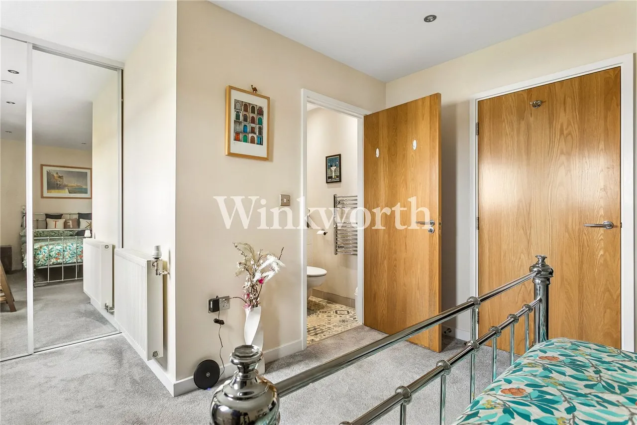 Colman Parade, Enfield, EN1, photo 16