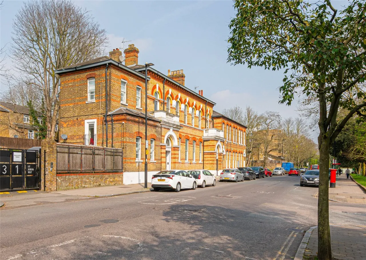3 bed house for sale, St Johns Way, Archway