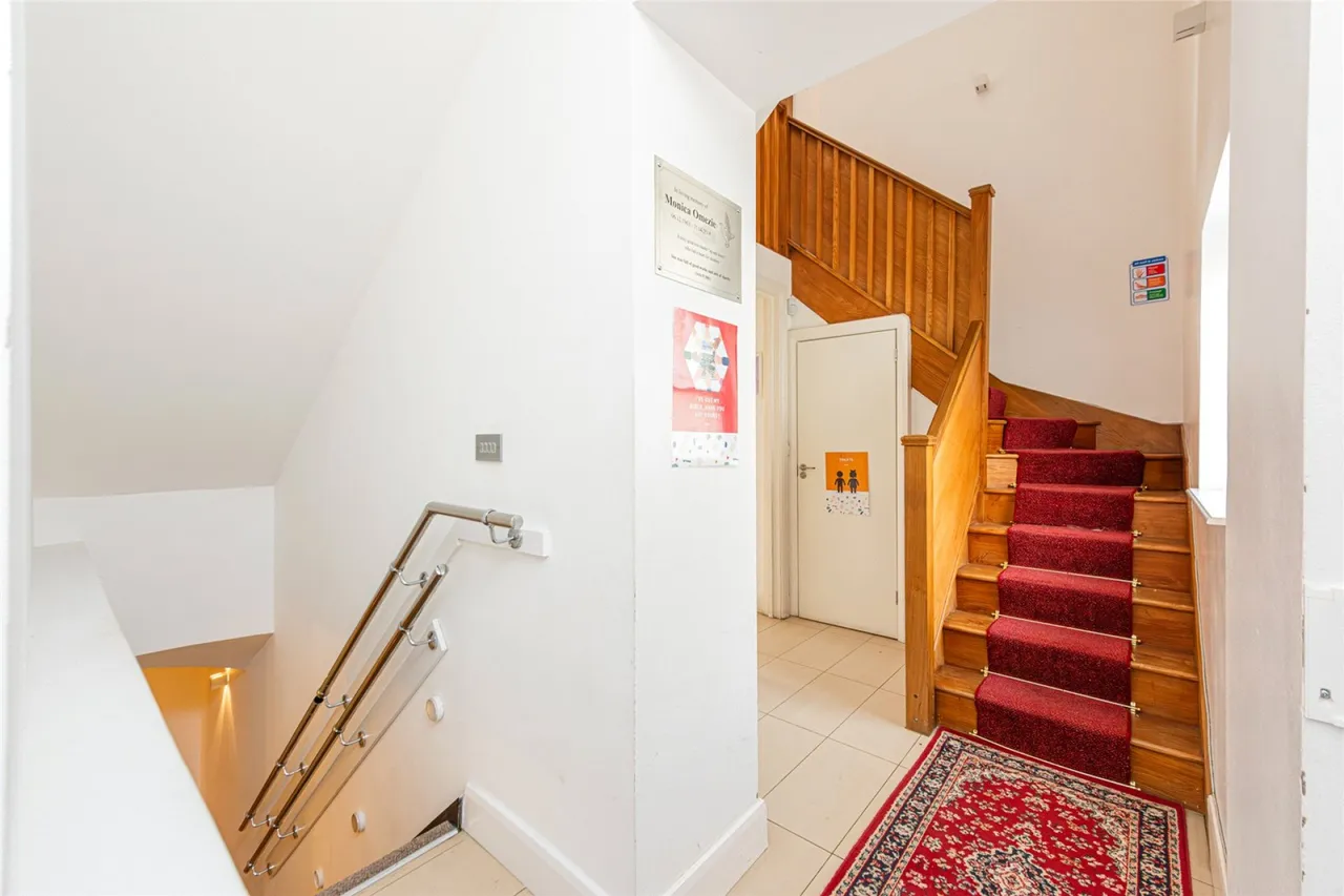 St Johns Way, Archway, photo 10