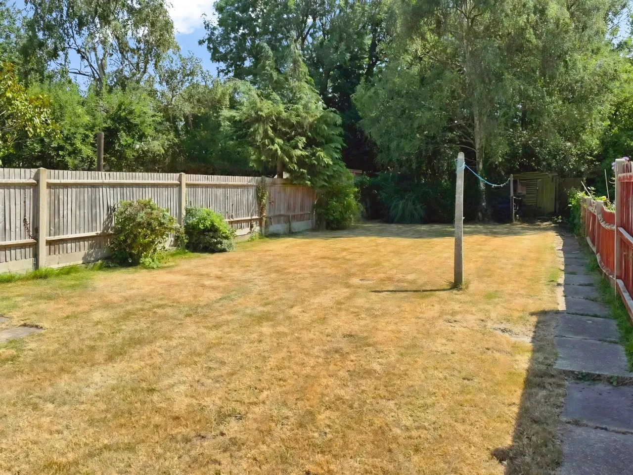 Lodge Road, Fetcham, KT22, photo 6