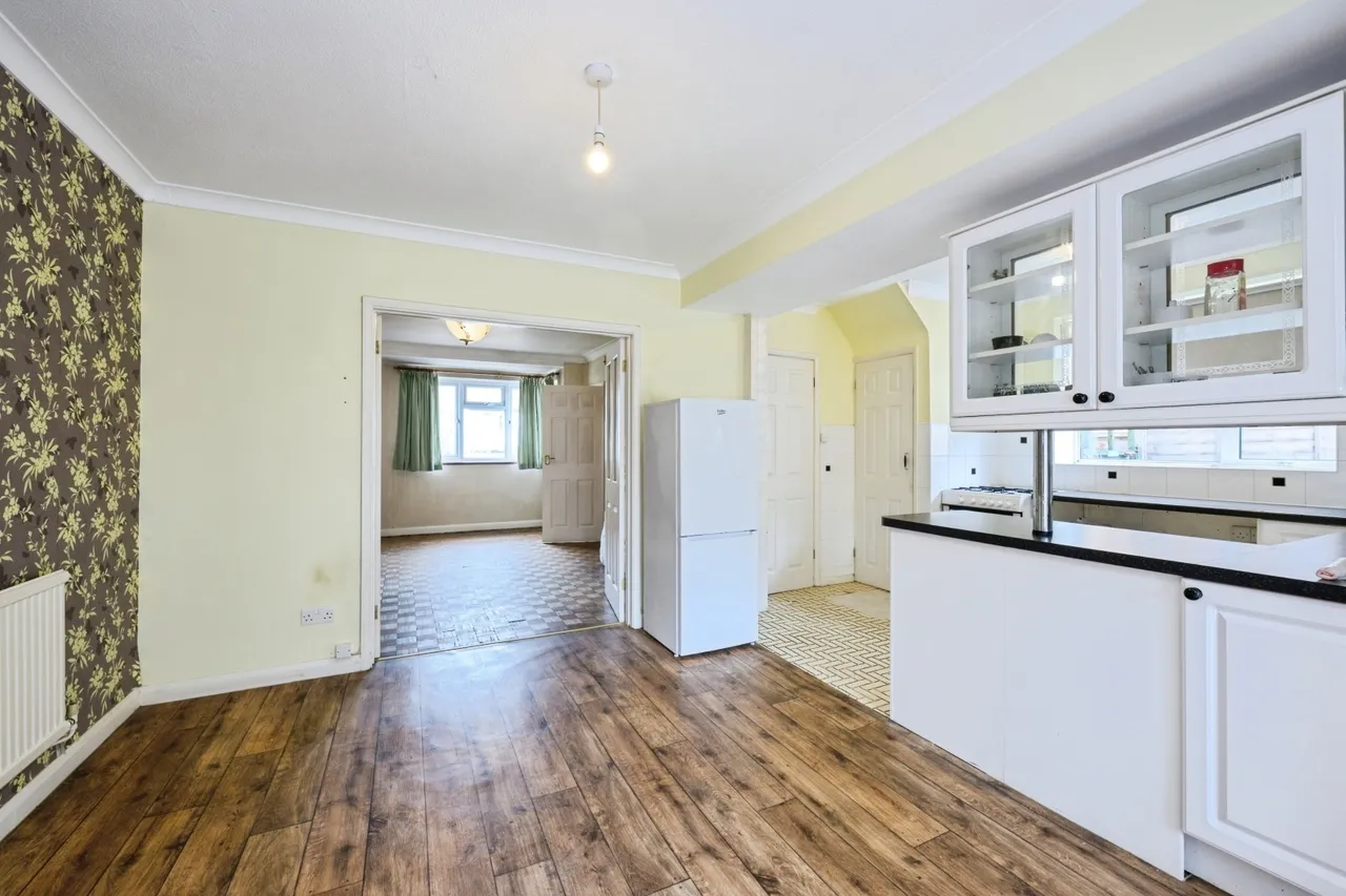 Lodge Road, Fetcham, KT22, photo 7
