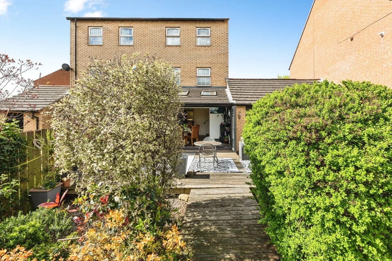 4 bed house for sale — Bretton Close, Brierley, Barnsley, S72
