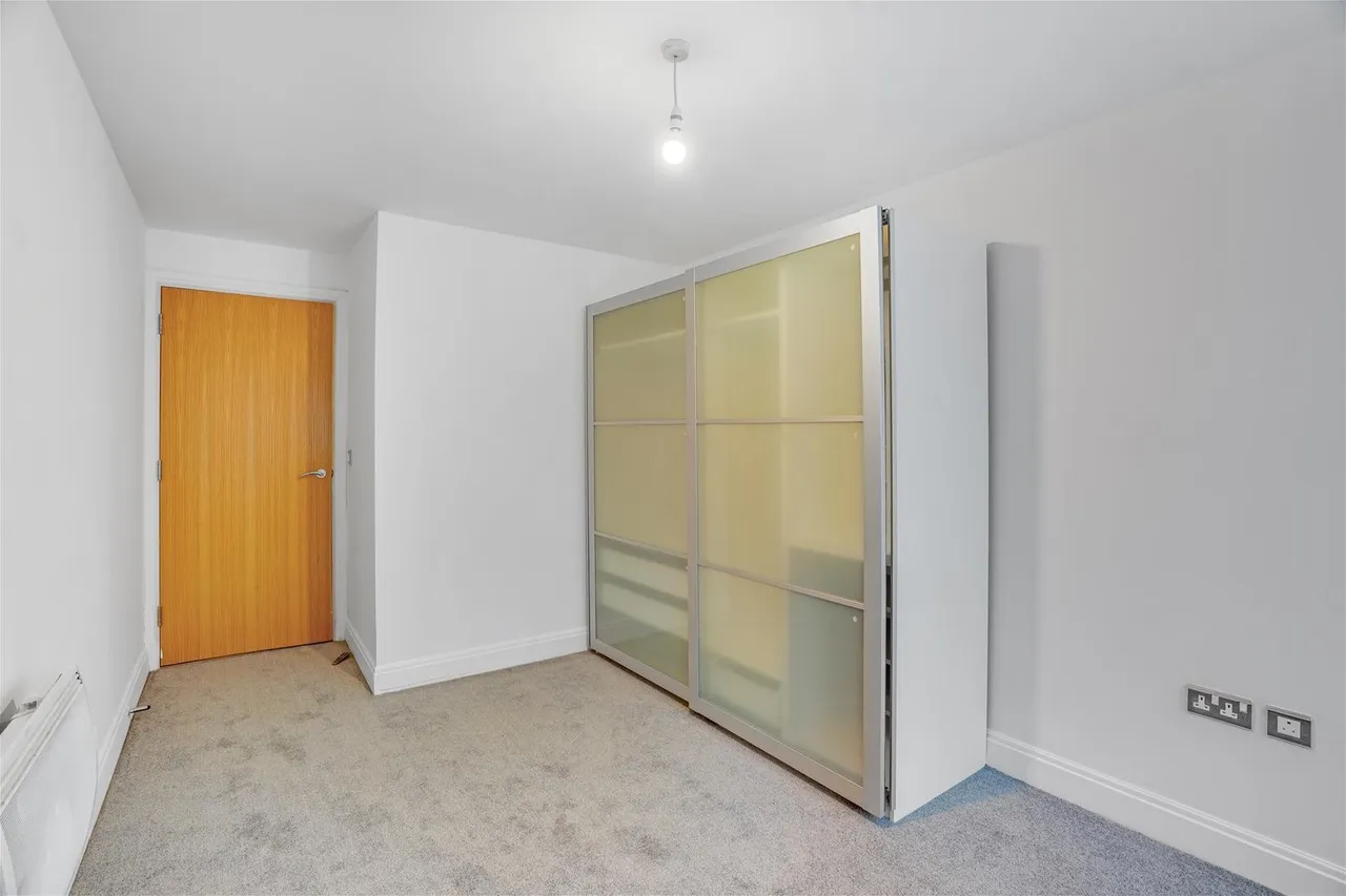 Winchester Road, London, photo 12