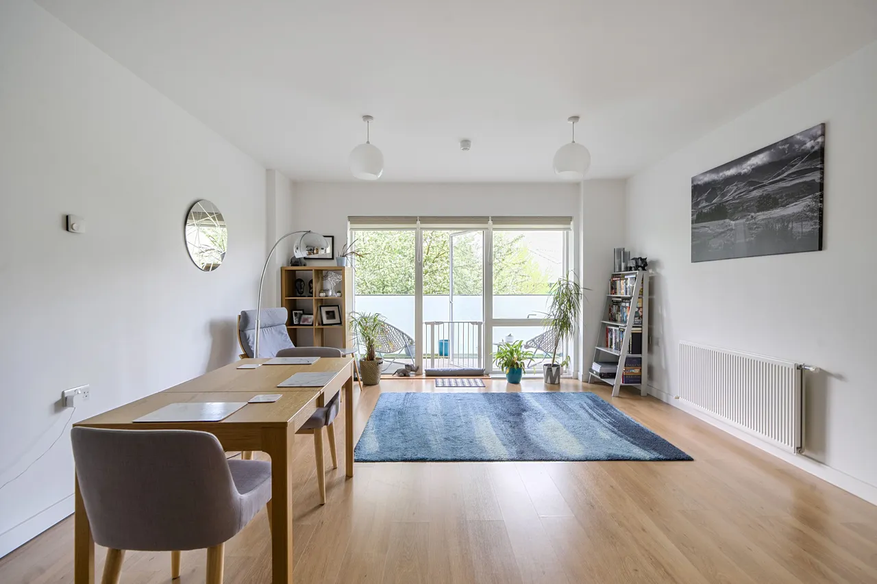 83 Dan Court, 5 Lakeside Drive, Park Royal, London, photo 8