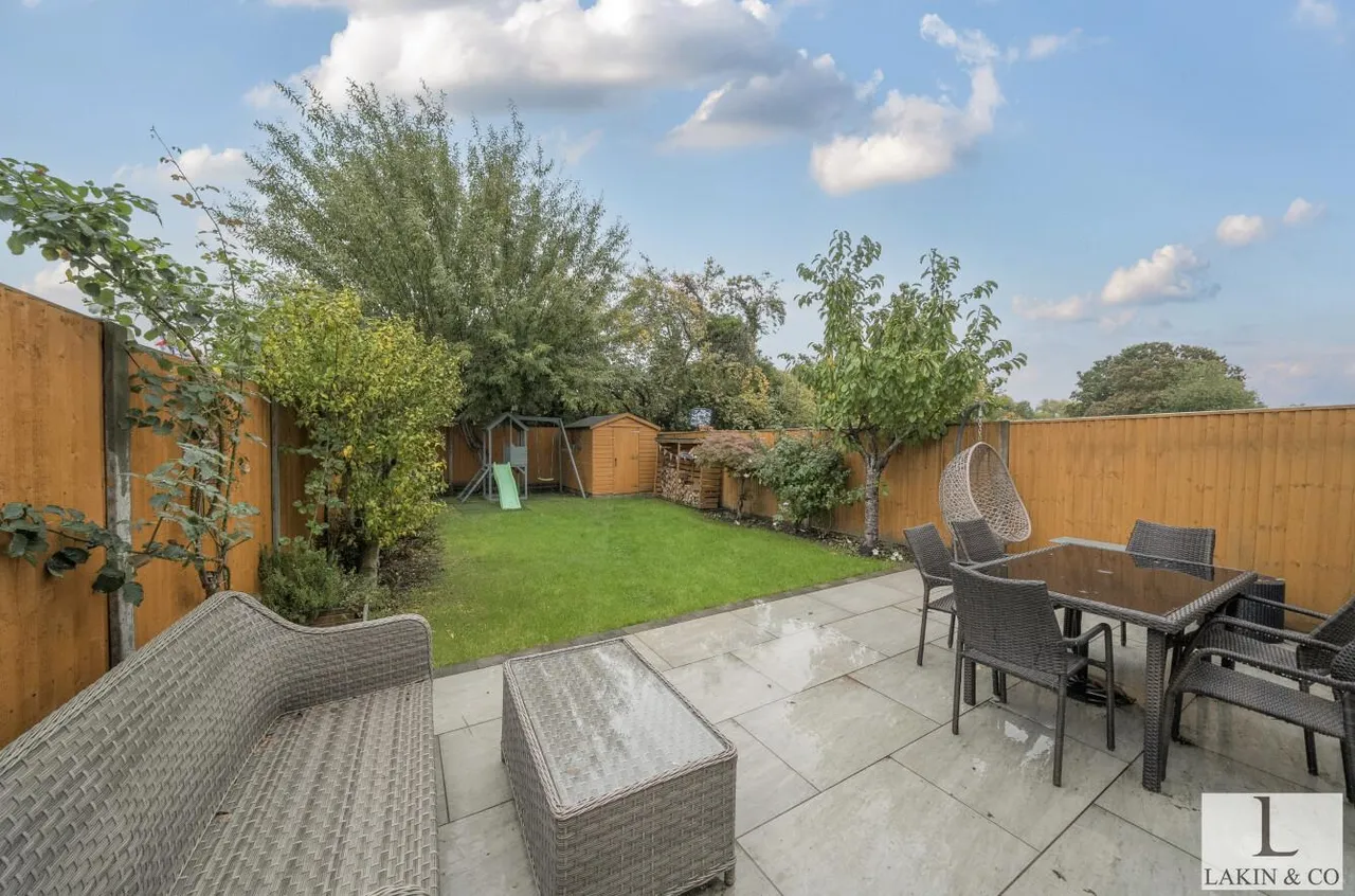 Granville Road, Hillingdon, UB10 9AG, photo 4