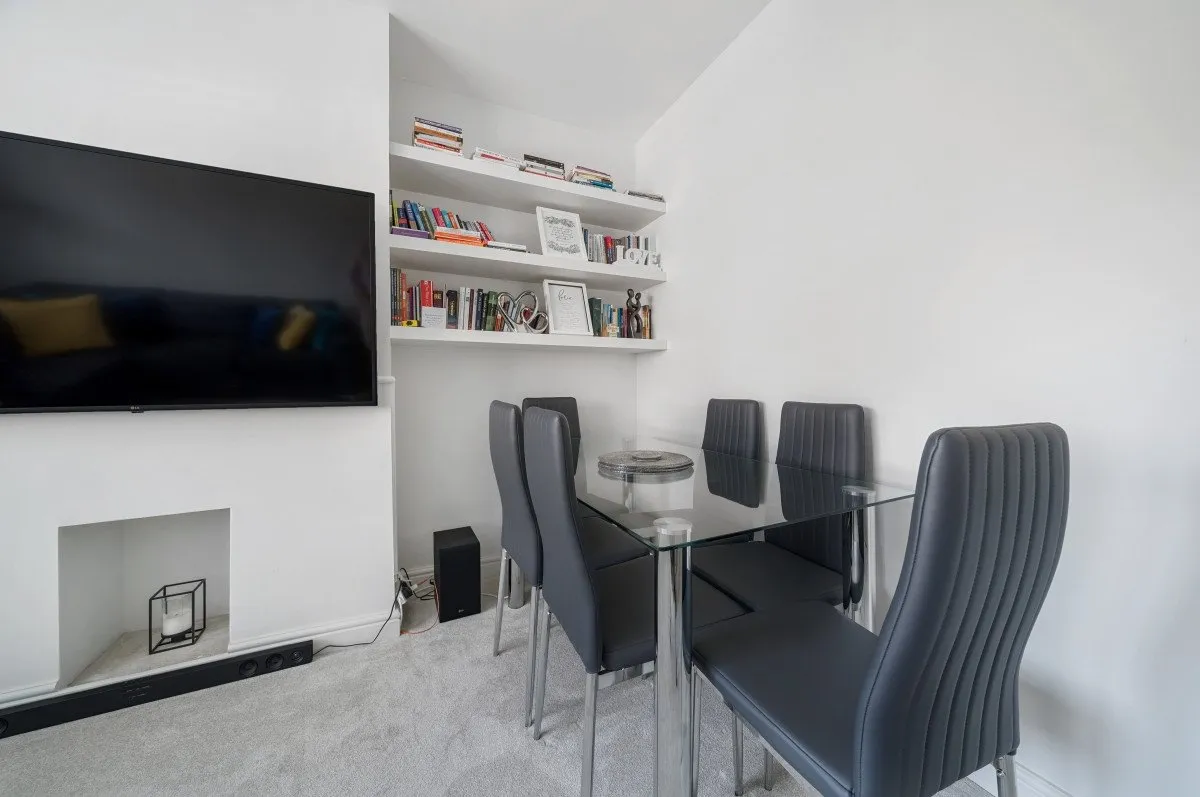 Elmbrook Gardens, SE9, photo 17