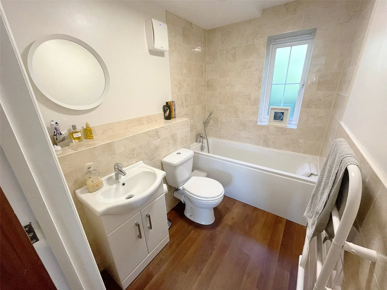 Sullivan Close, Farnborough, Hampshire, GU14 7UH, photo 5