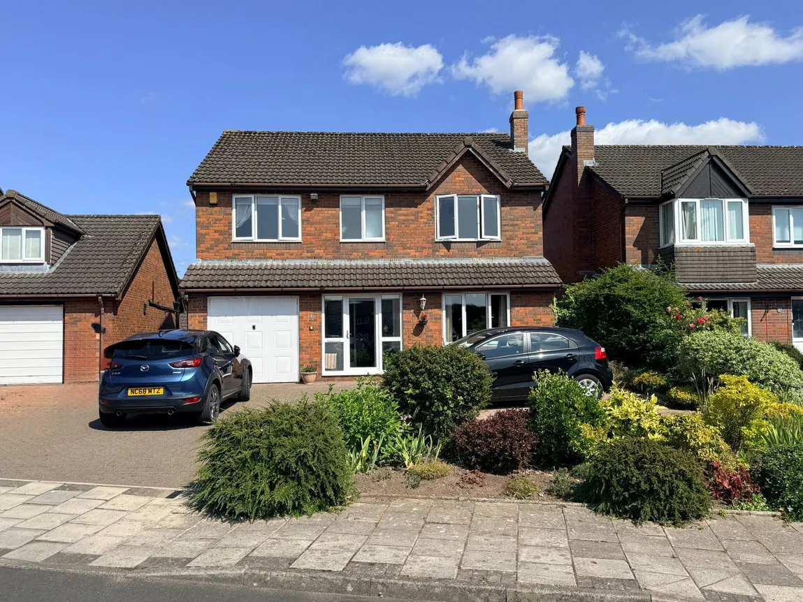 4 bed house for sale — Troon Close, Carlisle, CA3 0EL