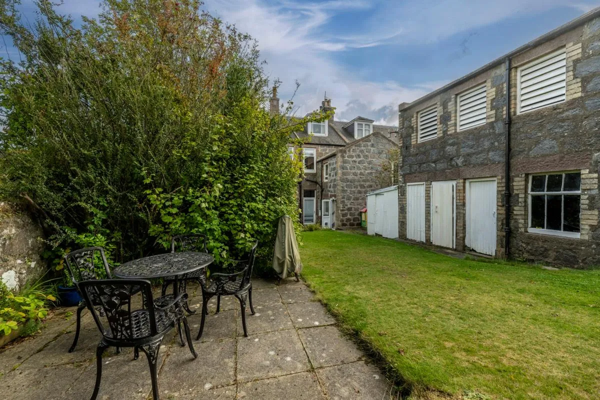 North Deeside Road, Cults, AB15, photo 37