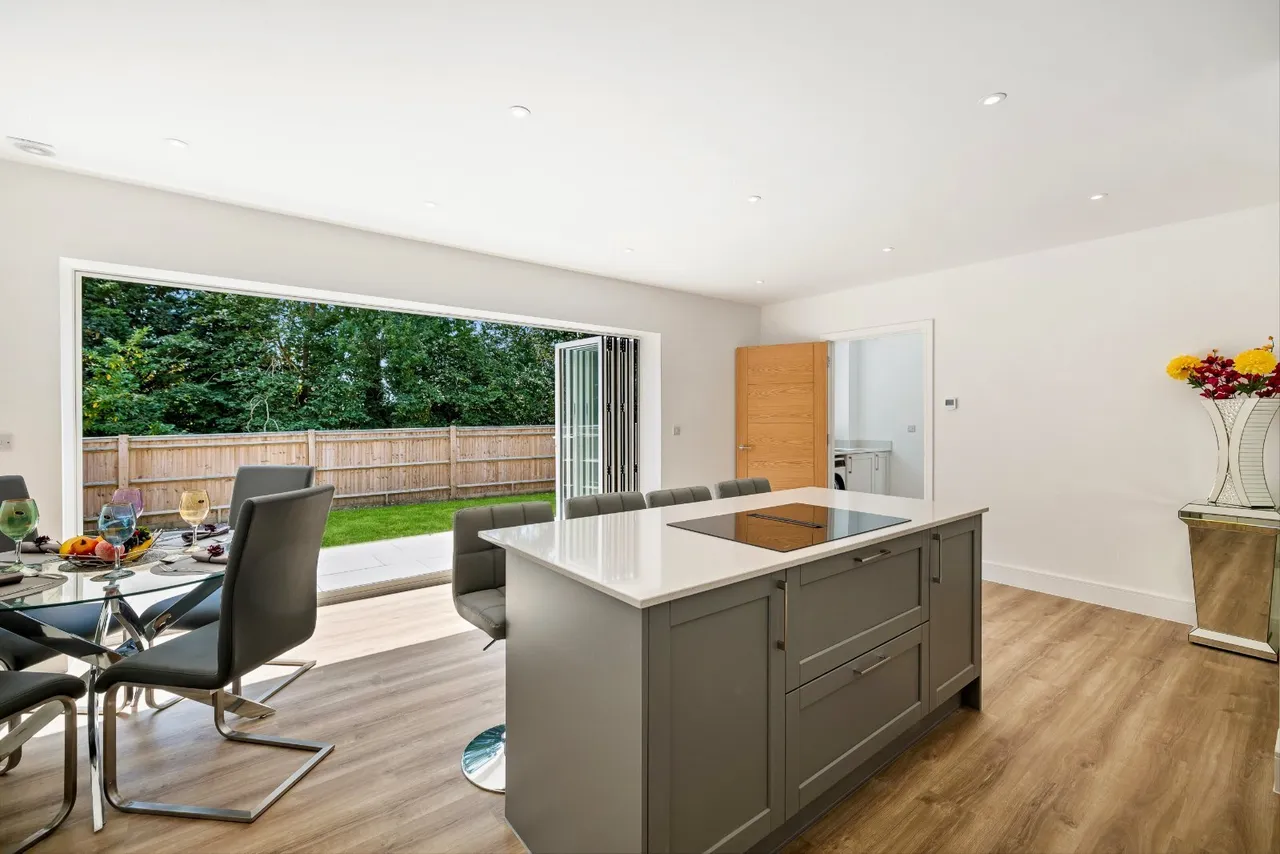 Town Wood Close, Lindfield, RH16, photo 4