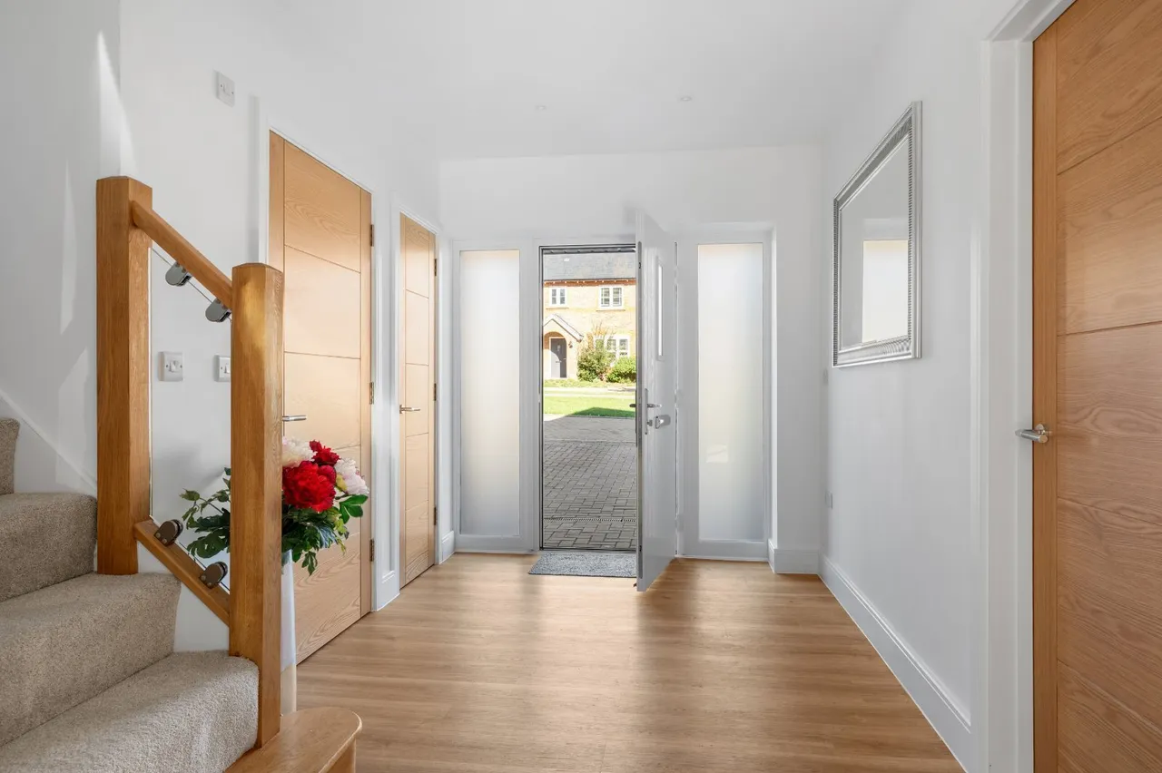 Town Wood Close, Lindfield, RH16, photo 6