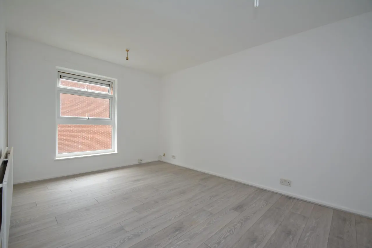 Beaconsfield, Telford, TF3, photo 6