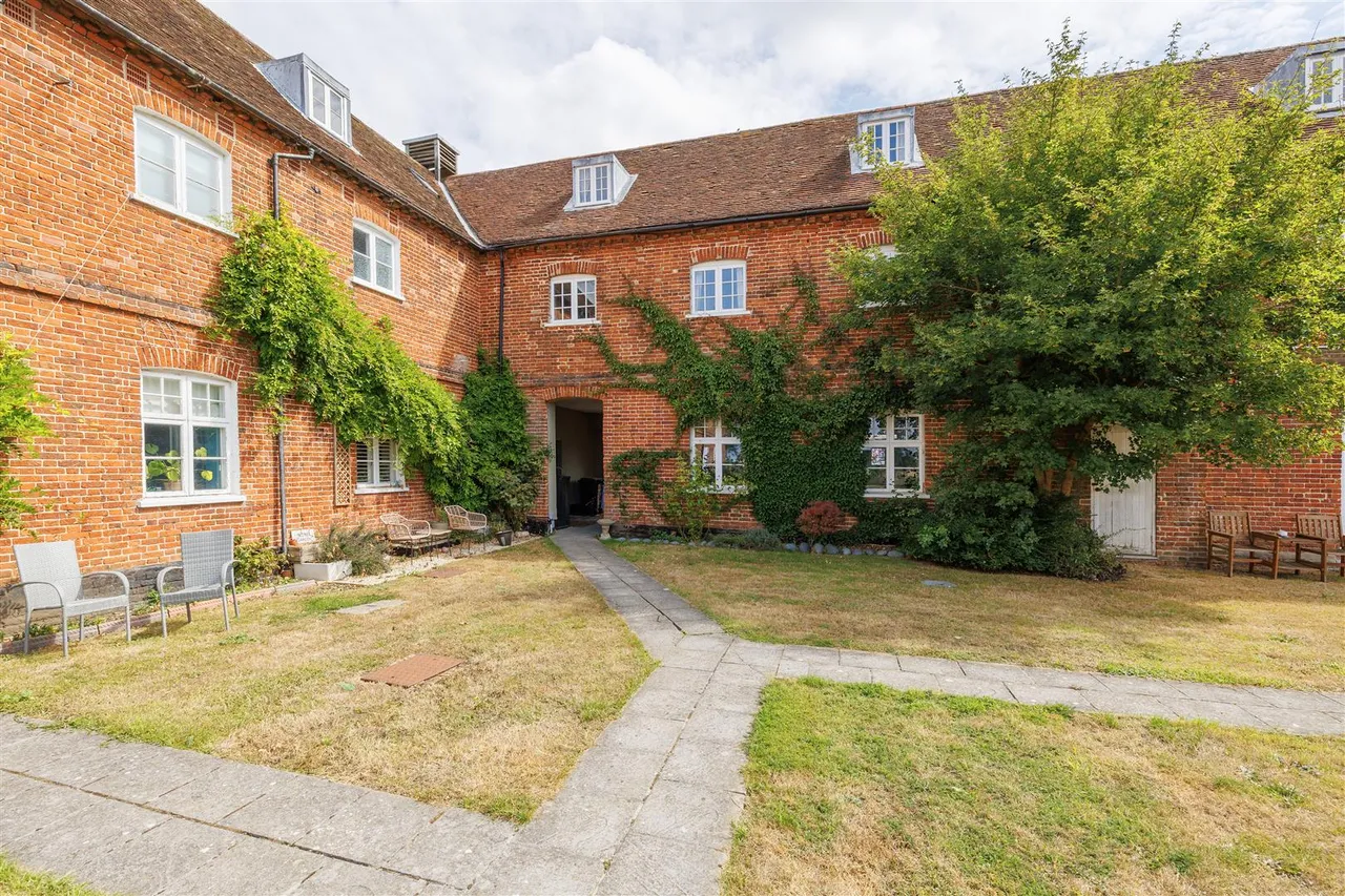 4 bed house for sale, Viewpoint Mews, Shipmeadow, NR34