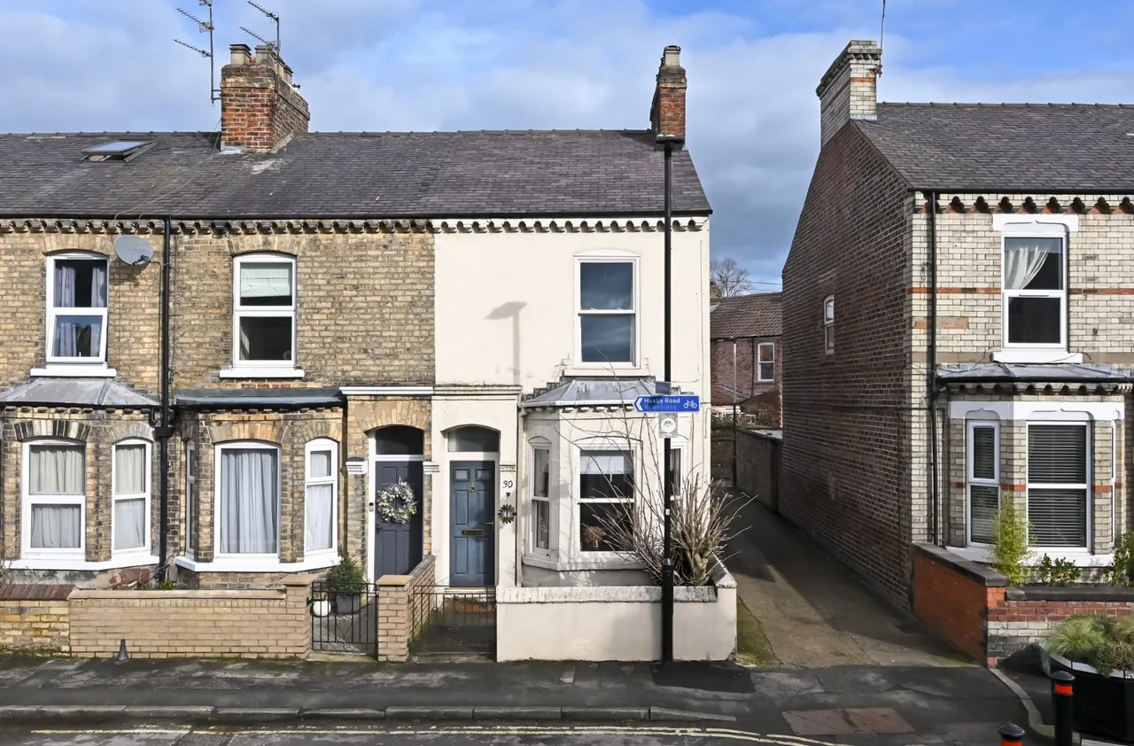 2 bed house for sale, Neville Terrace, York, YO31